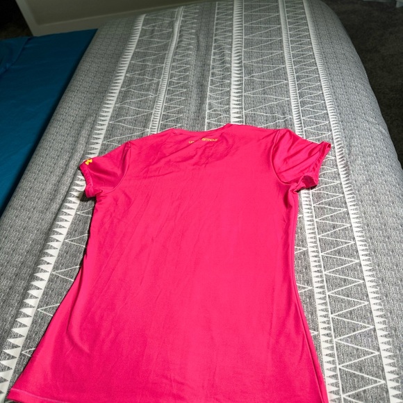Under Armour Superman Women’s T-Shirt Performance Alter Ego Pink Sz M - Picture 1 of 3